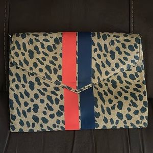 Stella & Dot Clutch/ Cross body purse. Add any strap or carry as a clutch